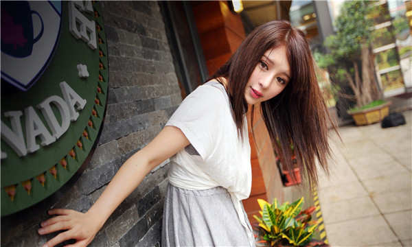 东丽想找一个女性生孩子给报酬-｛找个女人生孩子多少钱｝